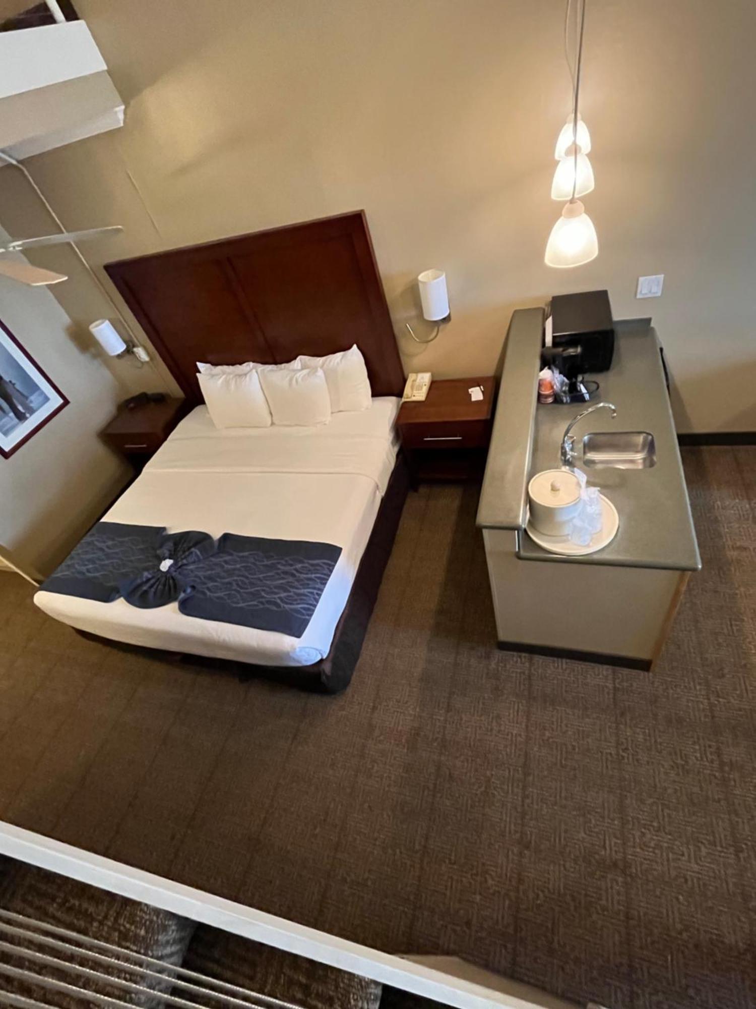 Comfort Inn & Suites Ocean Shores Extérieur photo