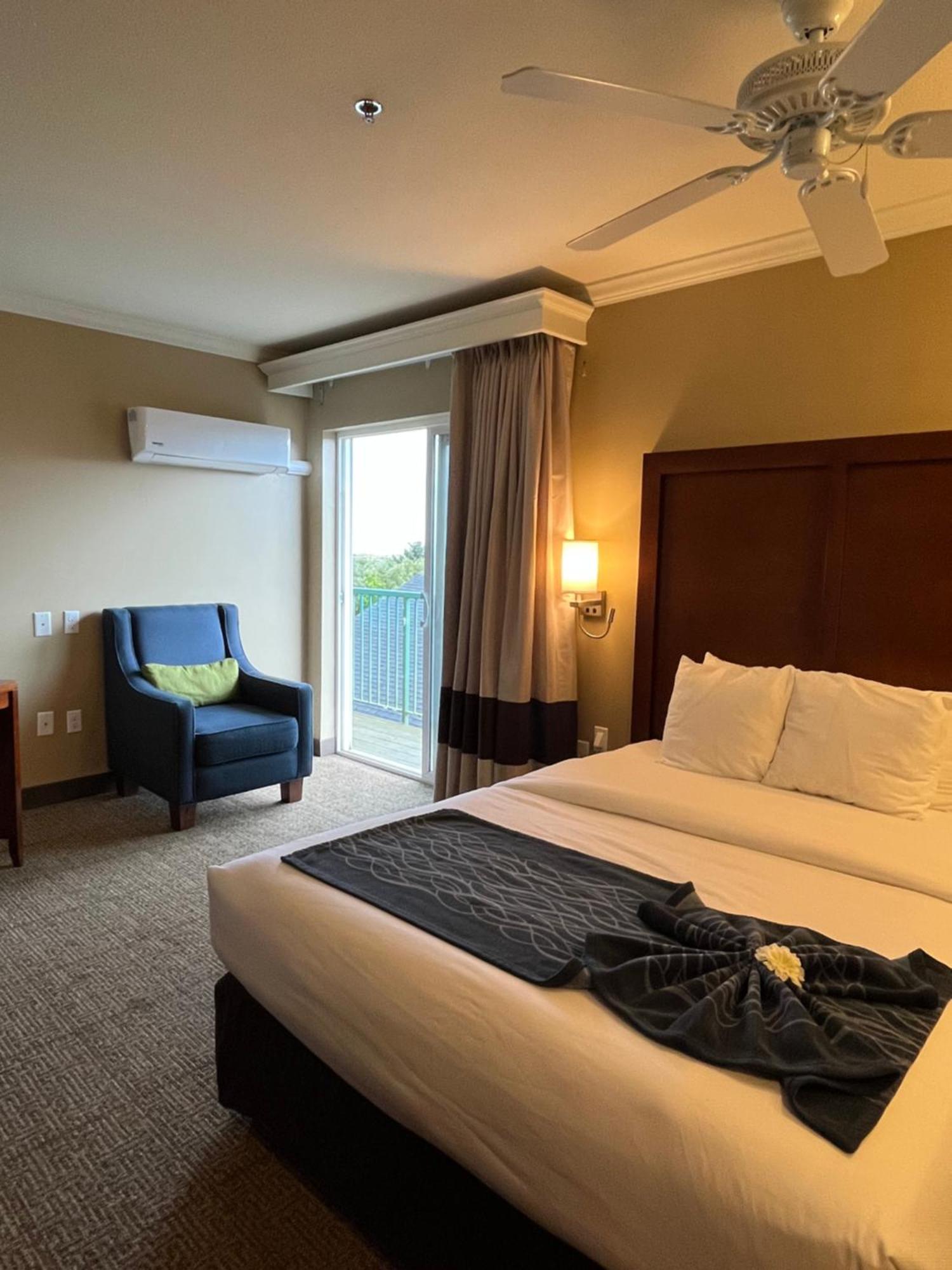 Comfort Inn & Suites Ocean Shores Extérieur photo