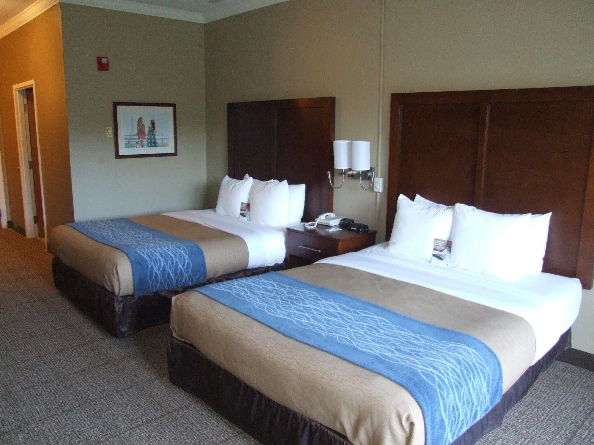 Comfort Inn & Suites Ocean Shores Extérieur photo