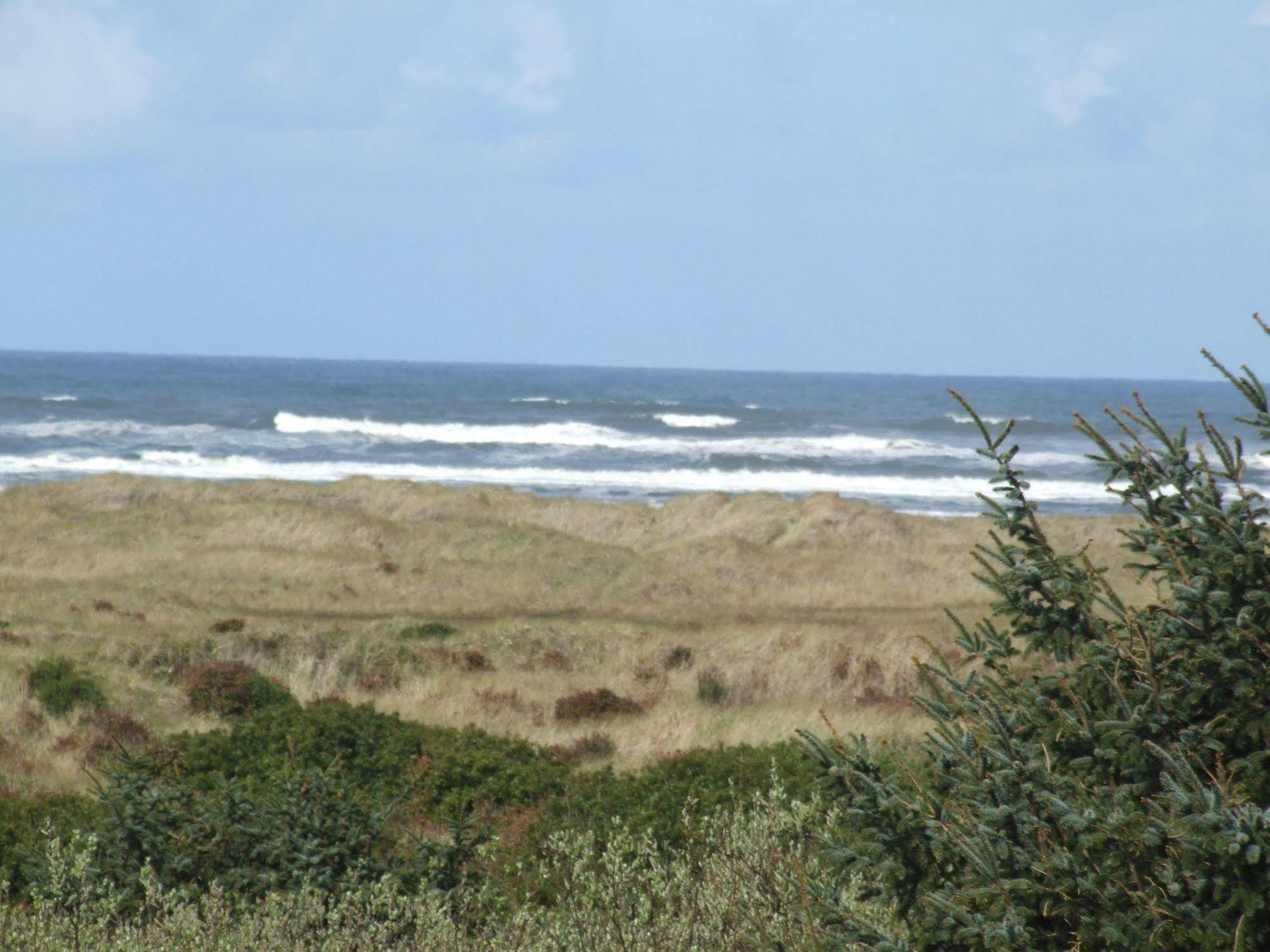 Comfort Inn & Suites Ocean Shores Extérieur photo
